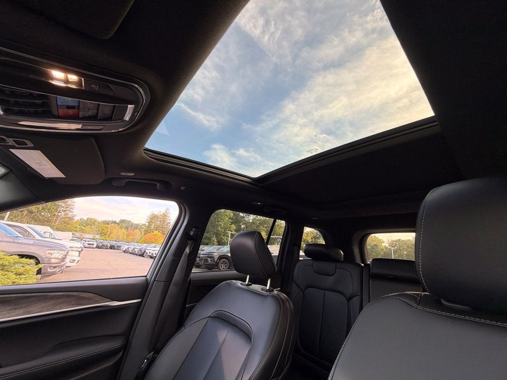 2027 Jeep Grand Cherokee Limited