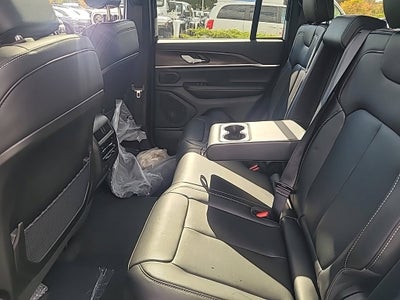 2027 Jeep Grand Cherokee Limited