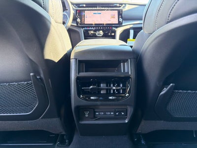 2027 Jeep Grand Cherokee Limited Reserve
