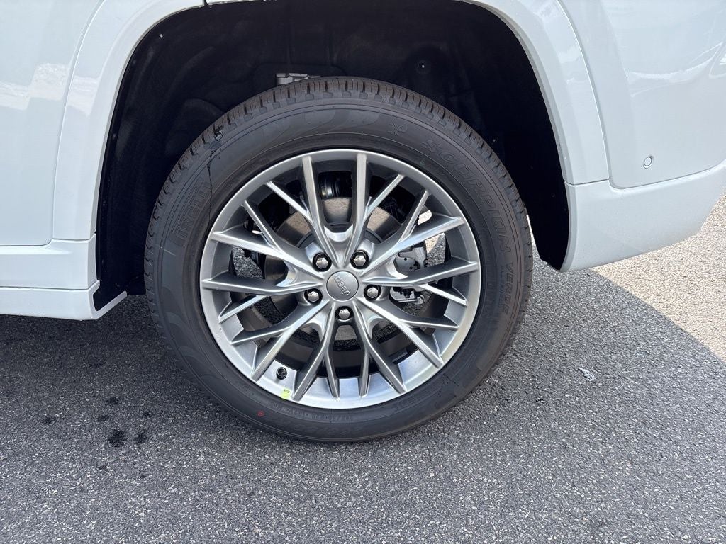 2025 Jeep Grand Cherokee Summit