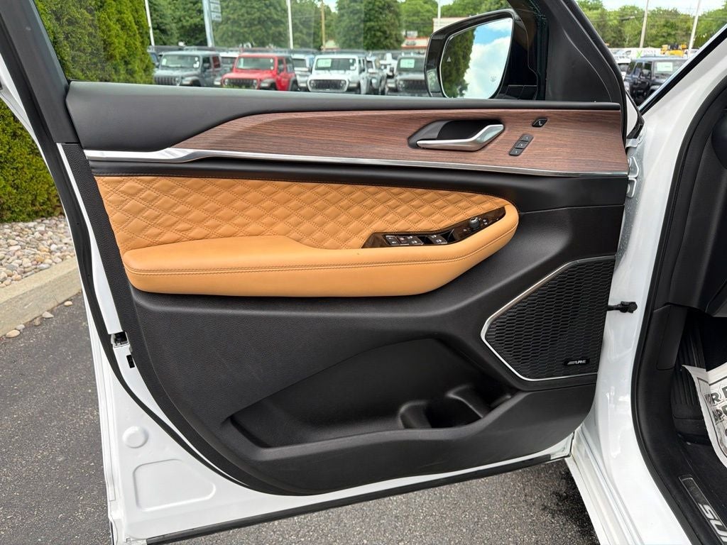 2024 Jeep Grand Cherokee Summit