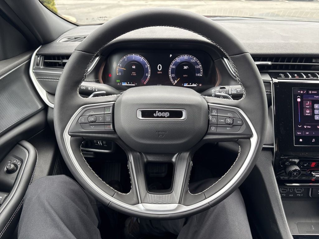 2026 Jeep Grand Cherokee L Laredo