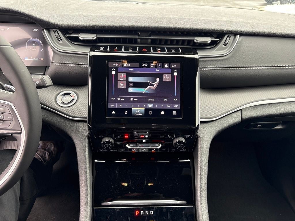 2026 Jeep Grand Cherokee L Laredo