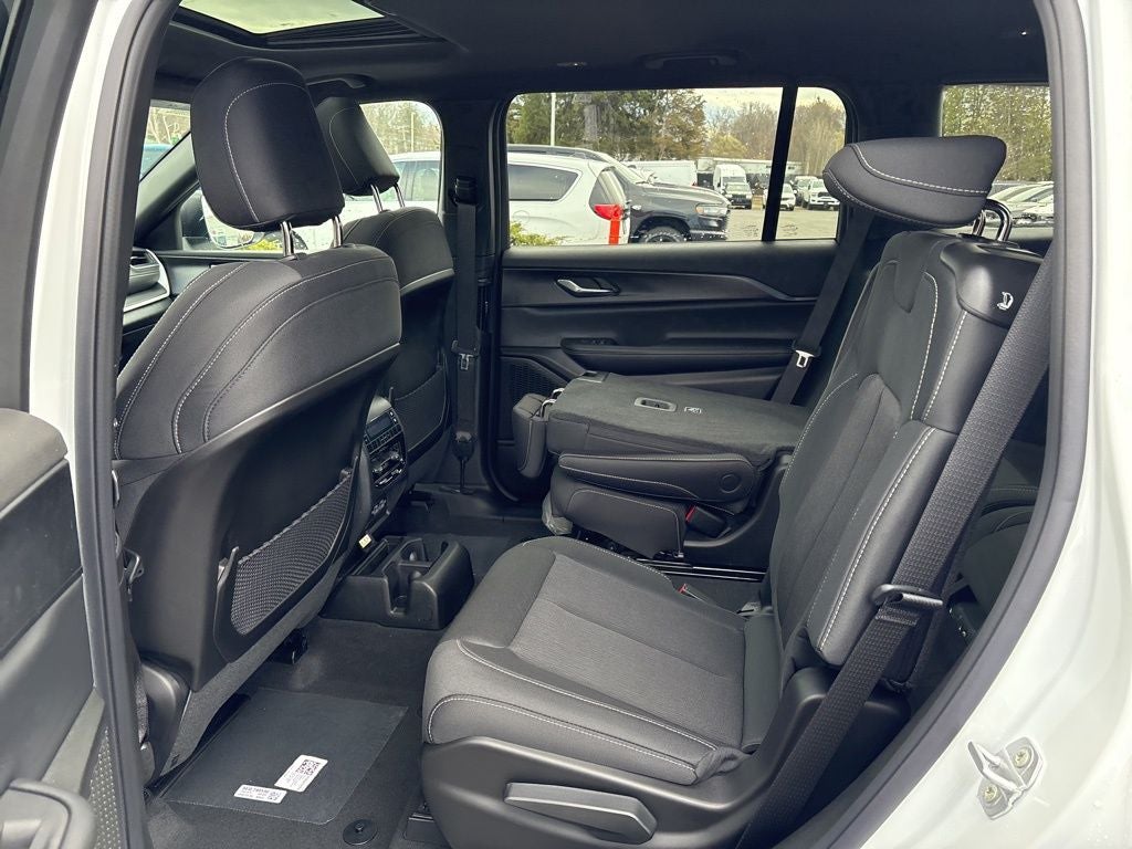 2026 Jeep Grand Cherokee L Laredo