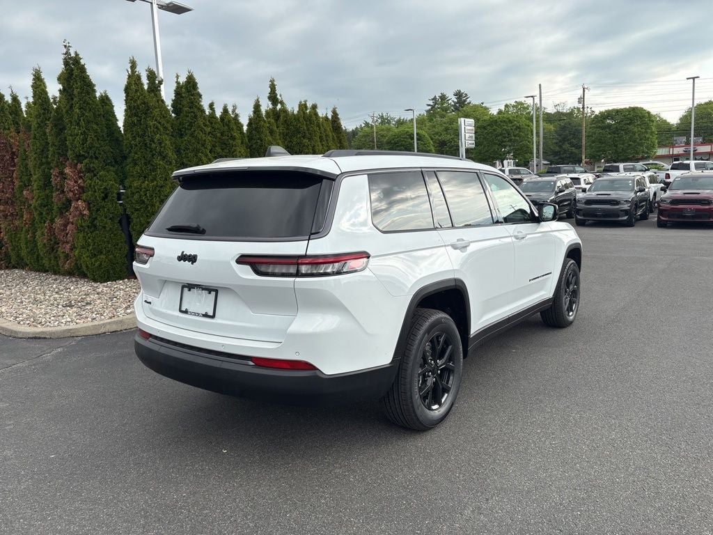 2026 Jeep Grand Cherokee L Laredo