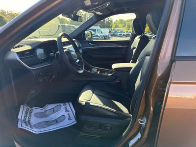 2027 Jeep Grand Cherokee L Limited