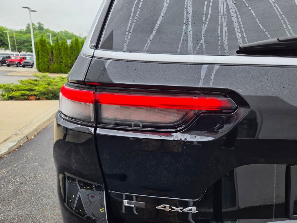 2022 Jeep Grand Cherokee L Summit
