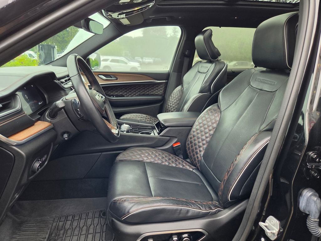 2022 Jeep Grand Cherokee L Summit