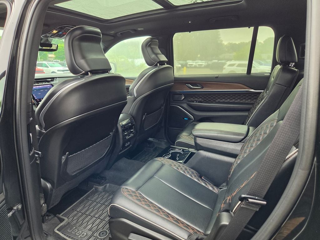 2022 Jeep Grand Cherokee L Summit