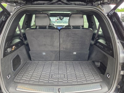 2022 Jeep Grand Cherokee L Summit