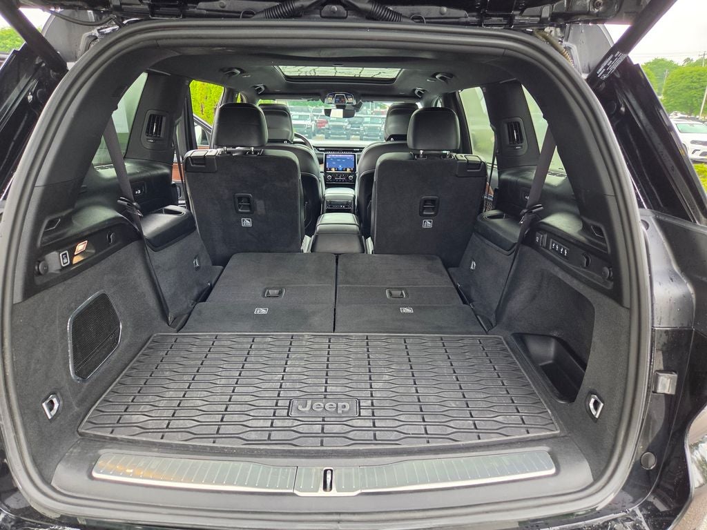 2022 Jeep Grand Cherokee L Summit
