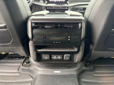 2023 Jeep Wagoneer Base