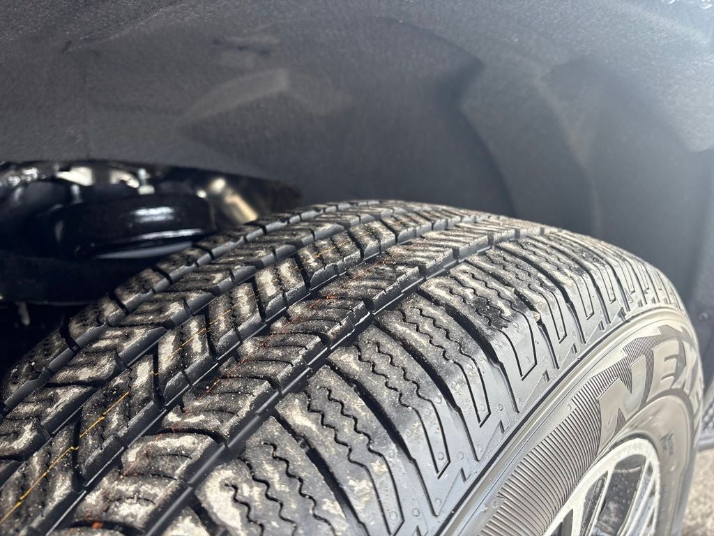 2026 Jeep Grand Wagoneer Base