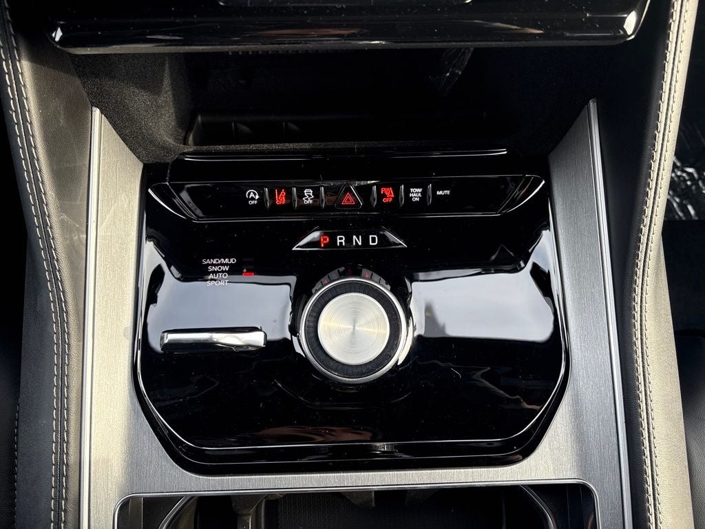 2026 Jeep Grand Wagoneer Base