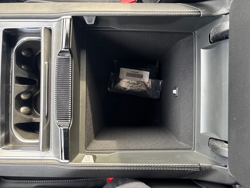 2026 Jeep Grand Wagoneer Base