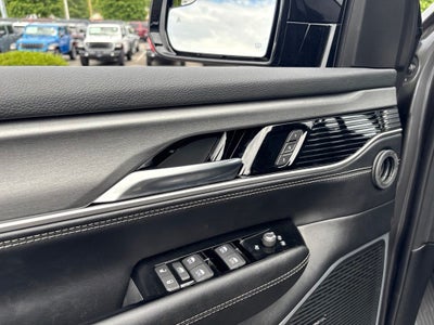 2026 Jeep Grand Wagoneer Base