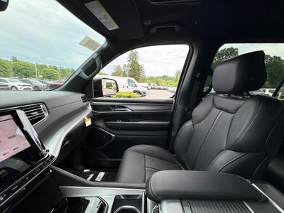 2026 Jeep Grand Wagoneer Base