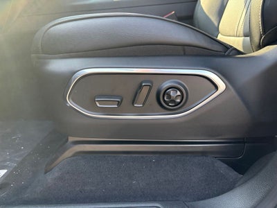 2026 Jeep Grand Wagoneer Base