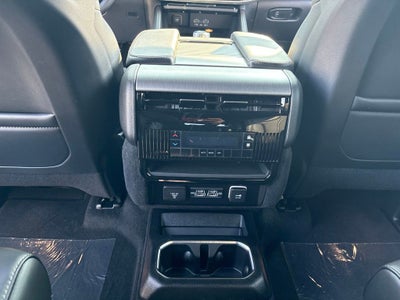2026 Jeep Grand Wagoneer Base