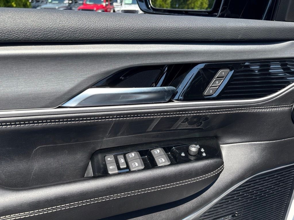2026 Jeep Grand Wagoneer Base