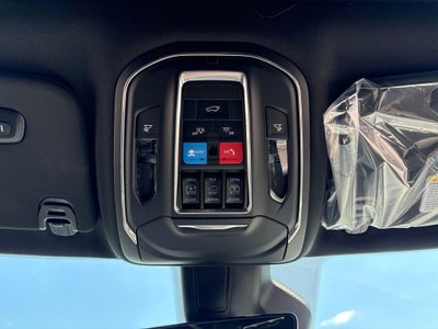 2026 Jeep Grand Wagoneer Base