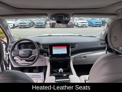 2023 Jeep Wagoneer Base