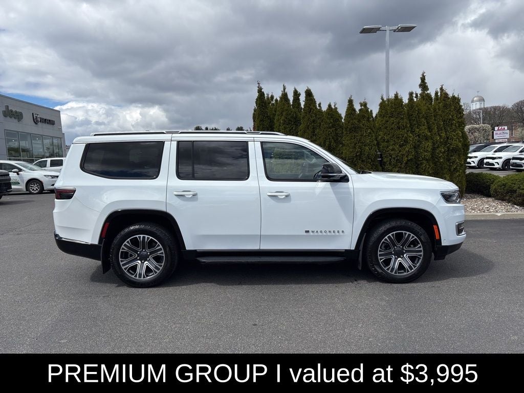 2023 Jeep Wagoneer Base