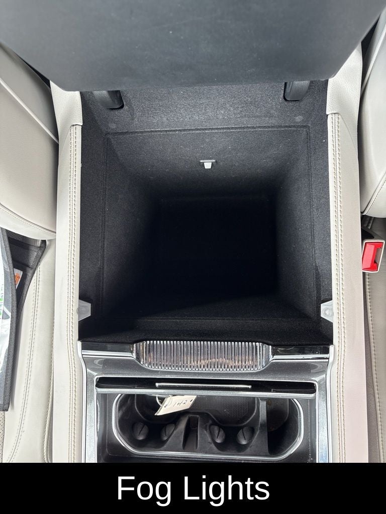 2023 Jeep Wagoneer Base