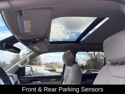 2023 Jeep Wagoneer Base