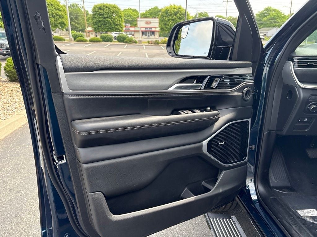 2026 Jeep Grand Wagoneer Limited Altitude