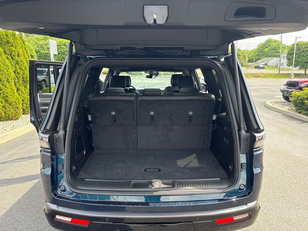 2026 Jeep Grand Wagoneer Limited Altitude