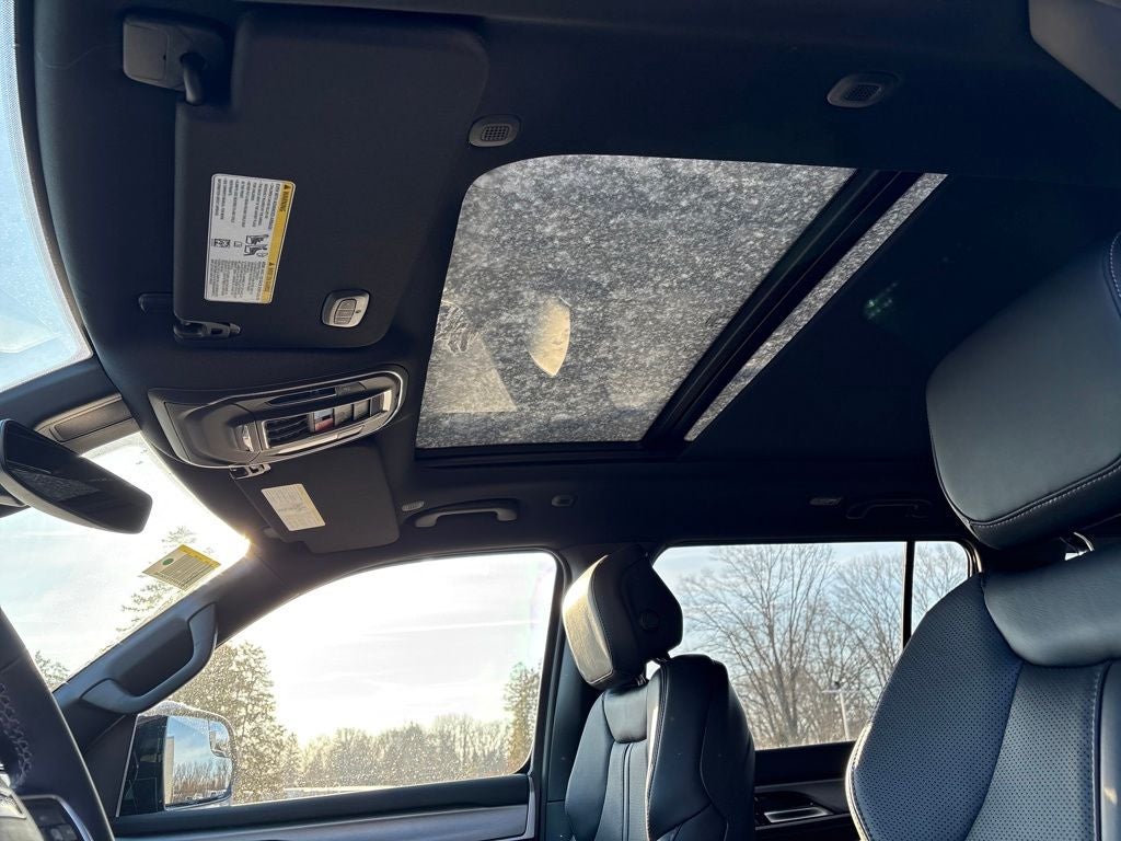 2026 Jeep Grand Wagoneer Base