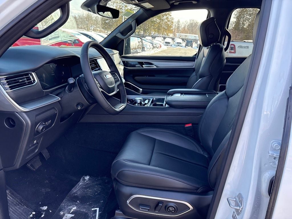 2026 Jeep Grand Wagoneer Base