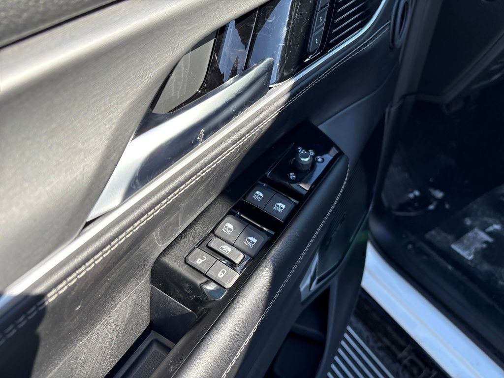 2026 Jeep Grand Wagoneer Base