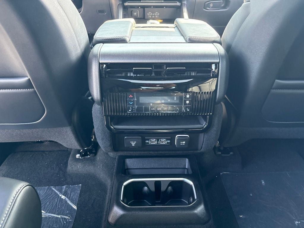 2026 Jeep Grand Wagoneer Limited Altitude