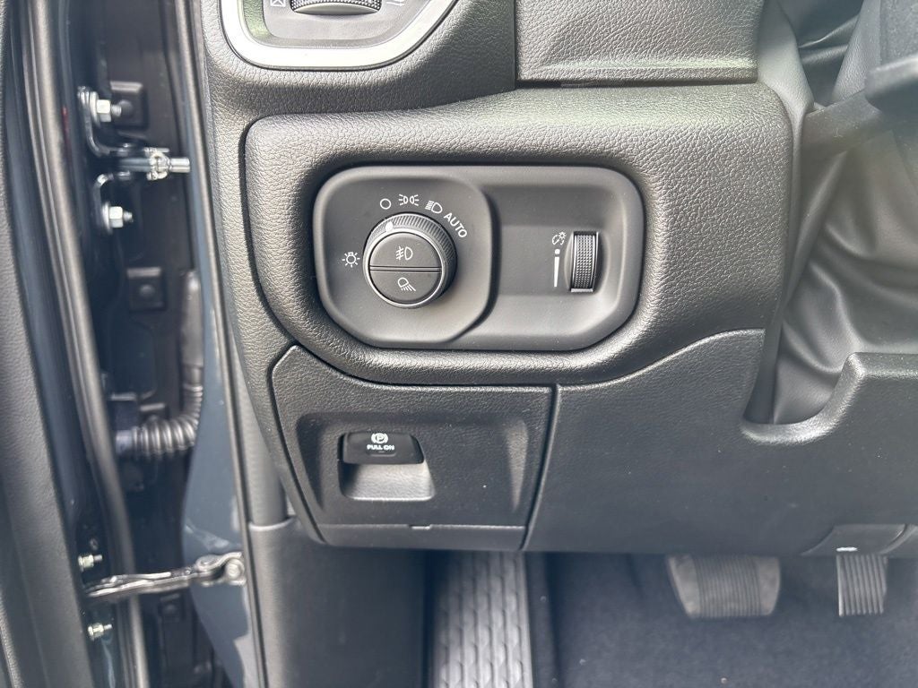 2026 RAM 1500 Express 4D Quad Cab