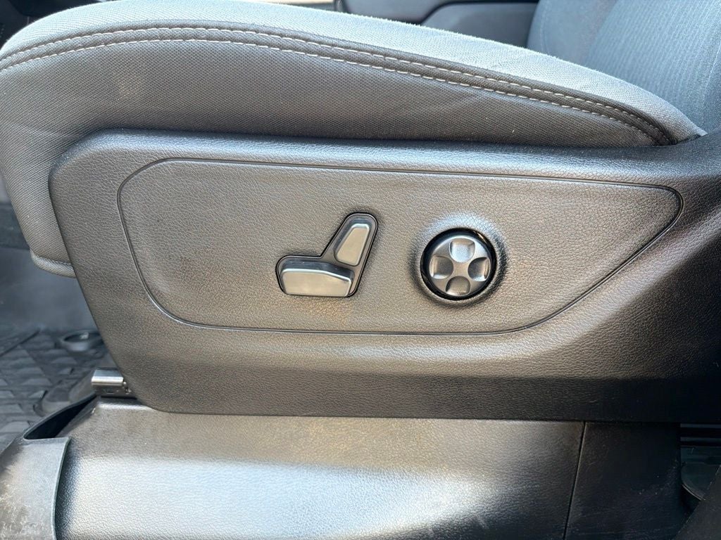 2021 RAM 1500 Big Horn/Lone Star 4D Quad Cab