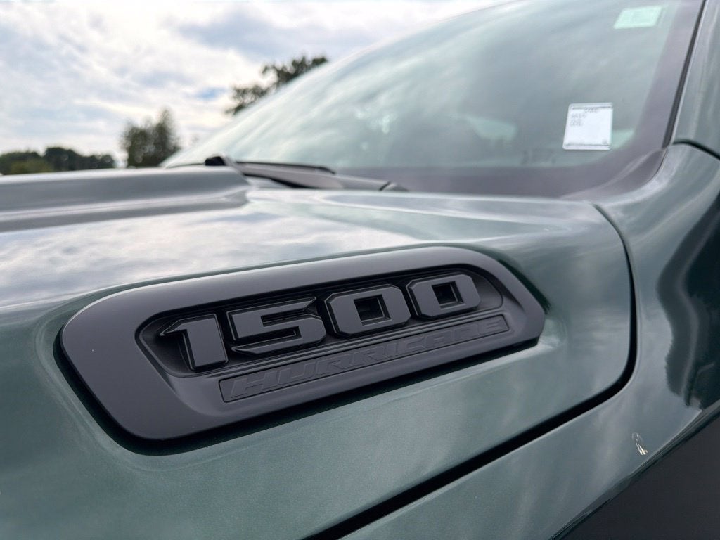 2027 RAM 1500 Big Horn/Lone Star 4D Crew Cab