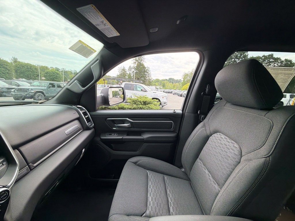2027 RAM 1500 Big Horn/Lone Star 4D Crew Cab