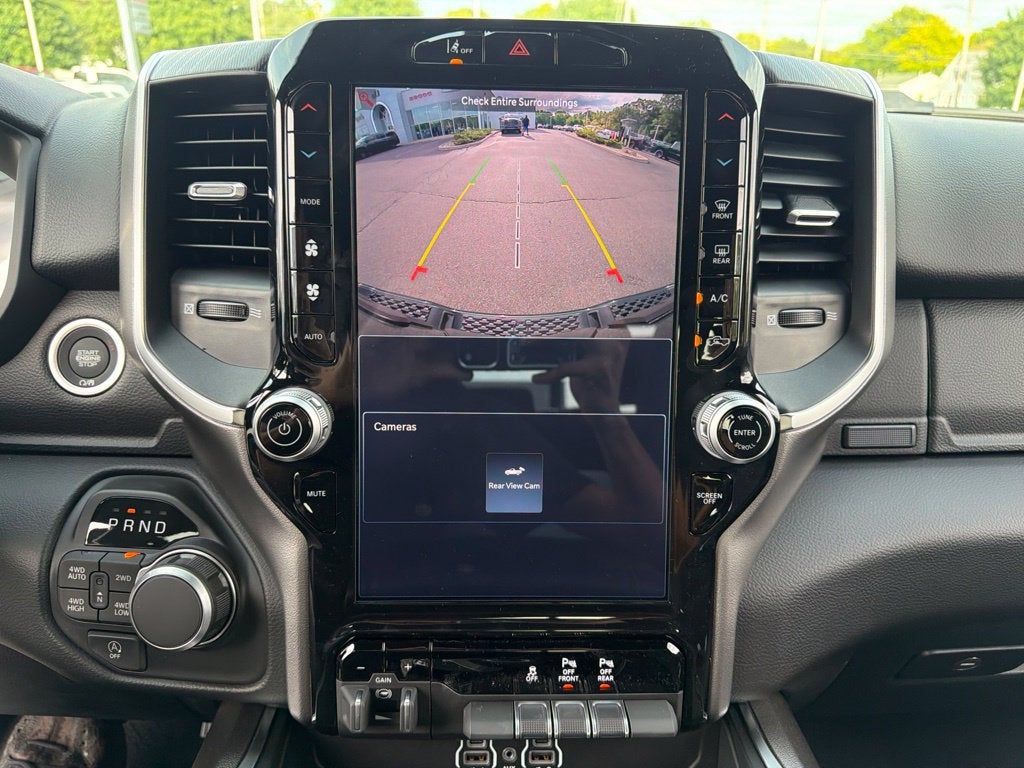 2027 RAM 1500 Big Horn/Lone Star 4D Crew Cab