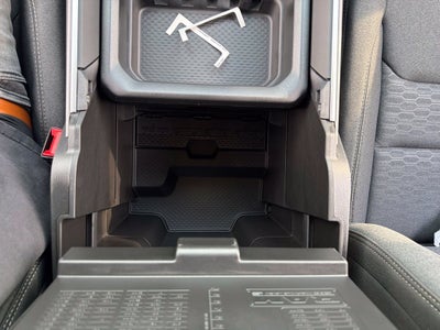 2027 RAM 1500 Big Horn/Lone Star 4D Crew Cab