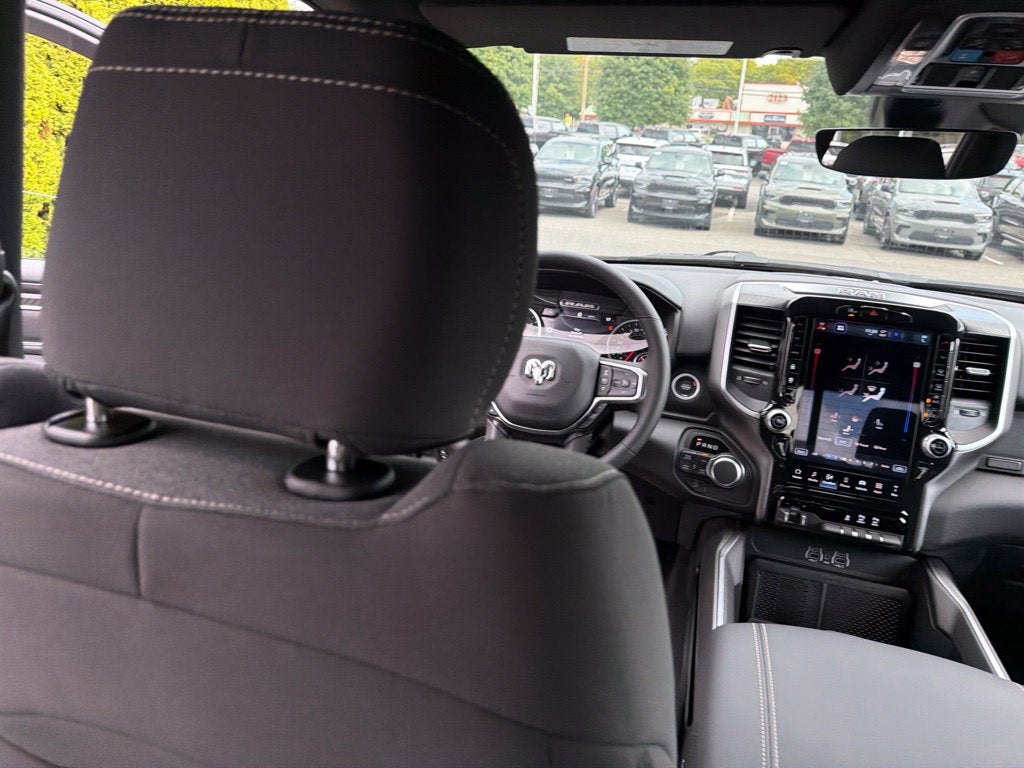2027 RAM 1500 Big Horn/Lone Star 4D Crew Cab