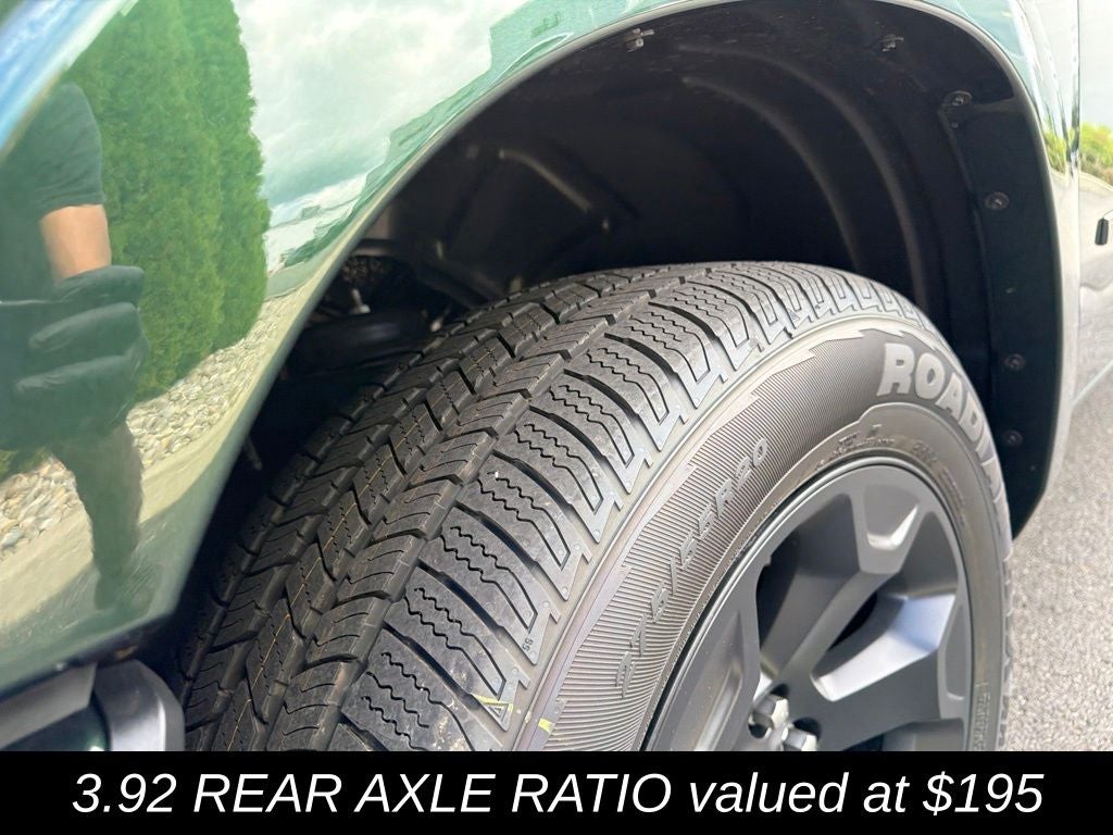 2027 RAM 1500 Big Horn/Lone Star 4D Crew Cab