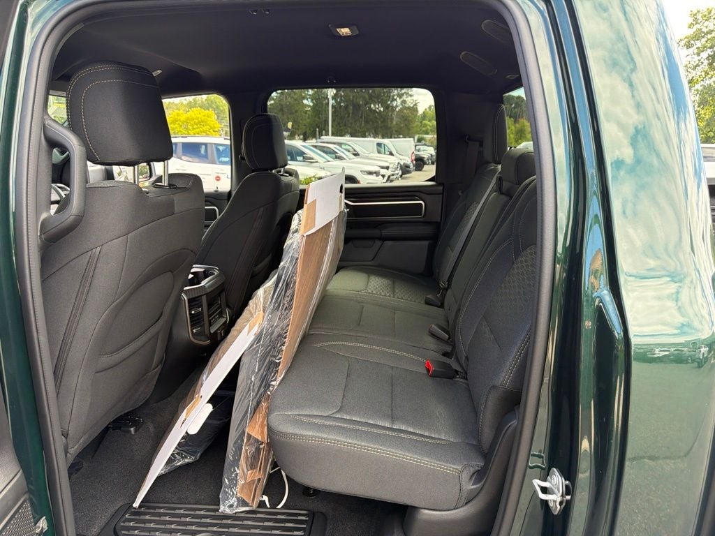 2027 RAM 1500 Big Horn/Lone Star 4D Crew Cab