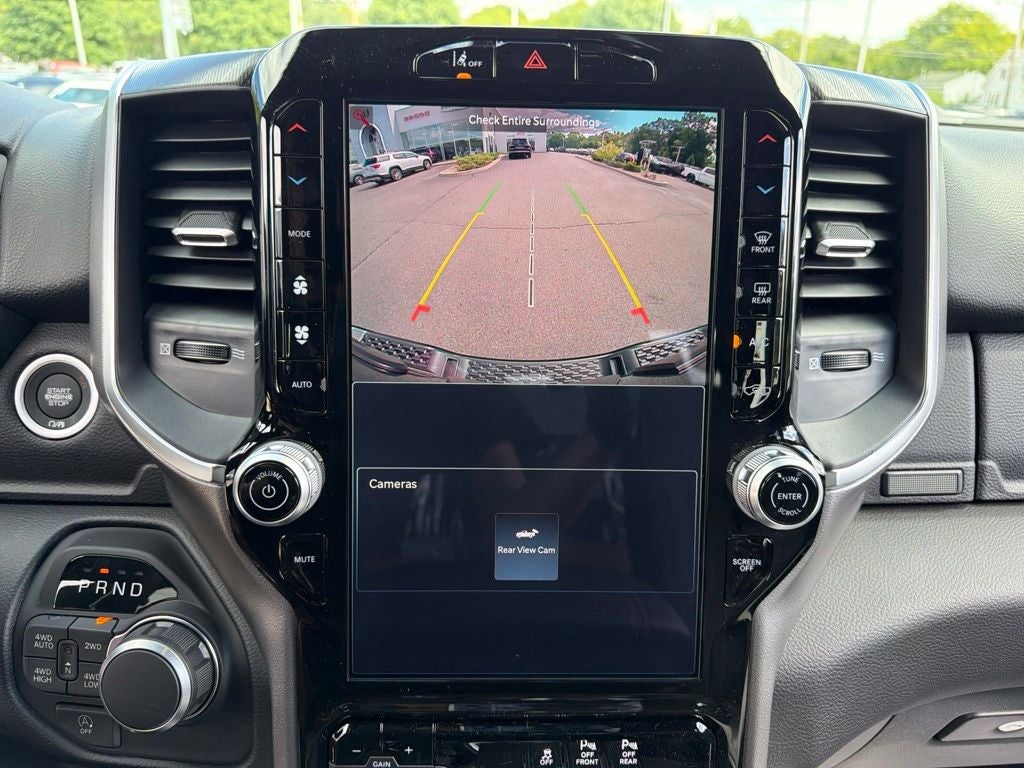 2027 RAM 1500 Big Horn/Lone Star 4D Crew Cab