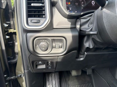 2027 RAM 1500 Big Horn/Lone Star 4D Crew Cab