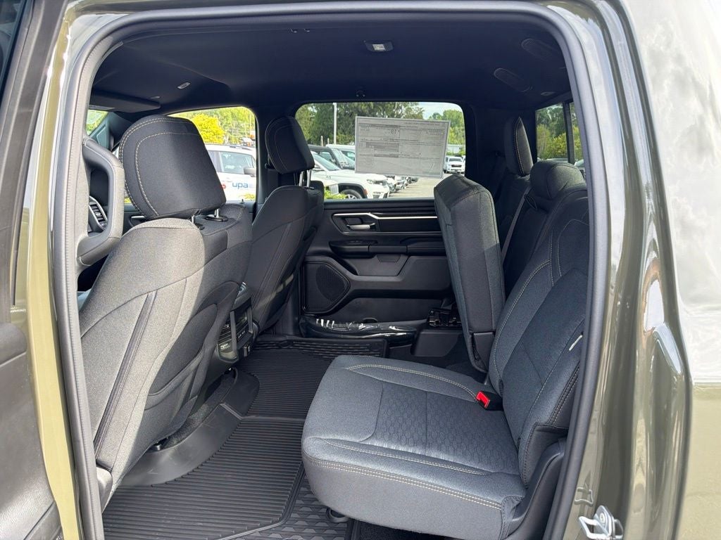 2027 RAM 1500 Big Horn/Lone Star 4D Crew Cab