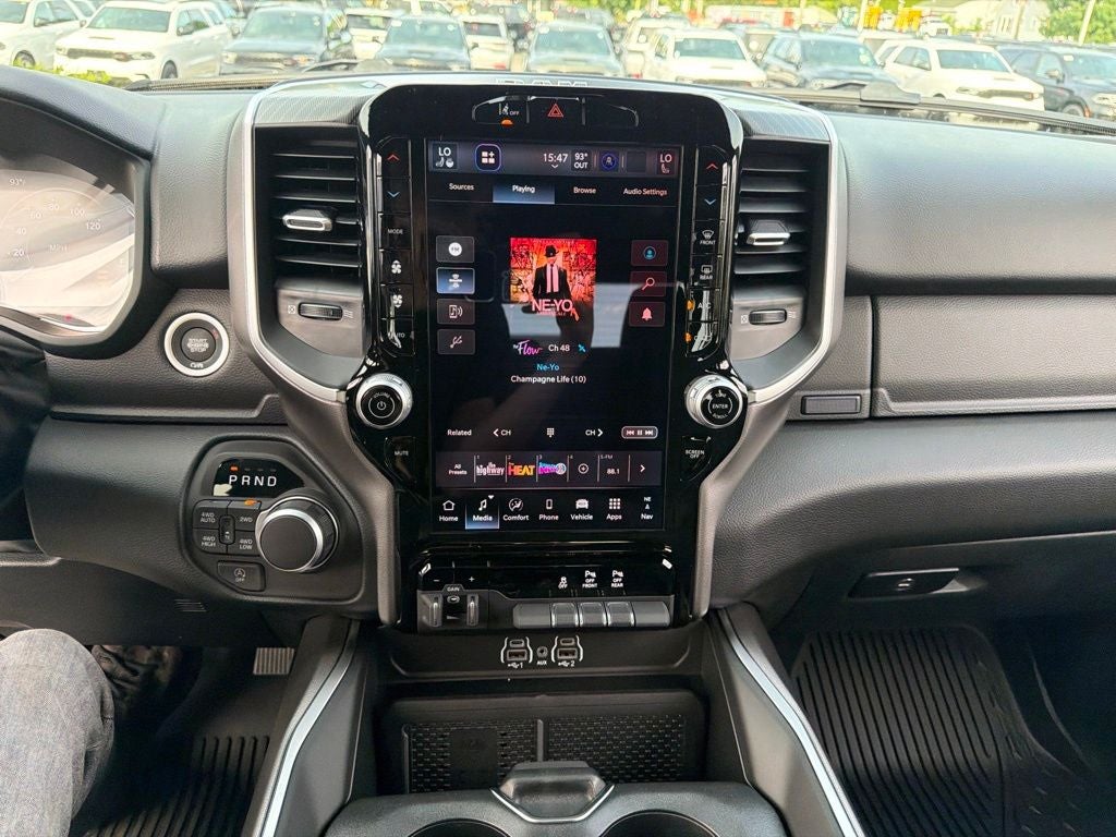 2027 RAM 1500 Big Horn/Lone Star 4D Crew Cab