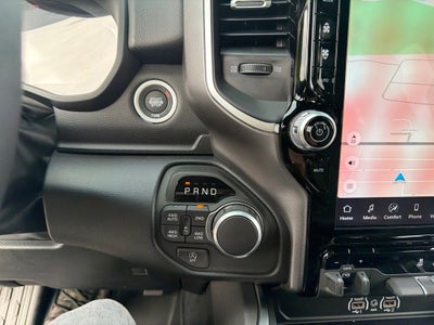 2027 RAM 1500 Big Horn/Lone Star 4D Crew Cab