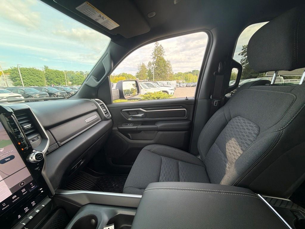 2027 RAM 1500 Big Horn/Lone Star 4D Crew Cab